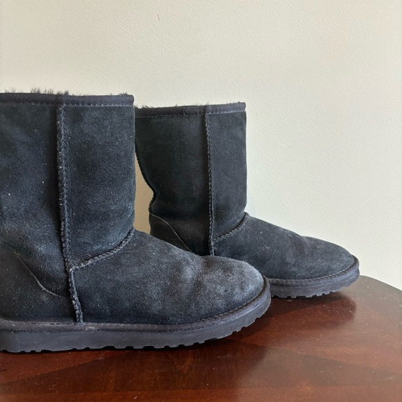 UGG Black Classic Boots - Picture 2 of 9